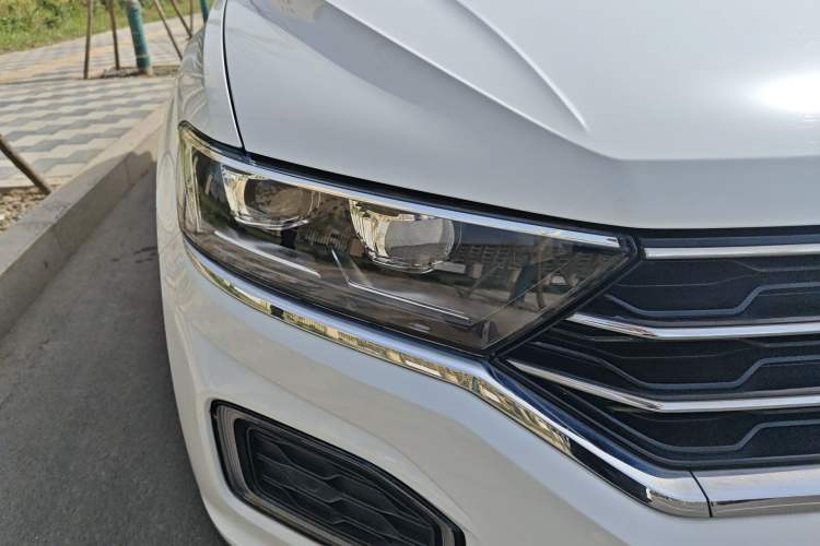 Used Volkswagen T-ROC 2020 280TSI DSG Two-Wheel-Drive Elite Version