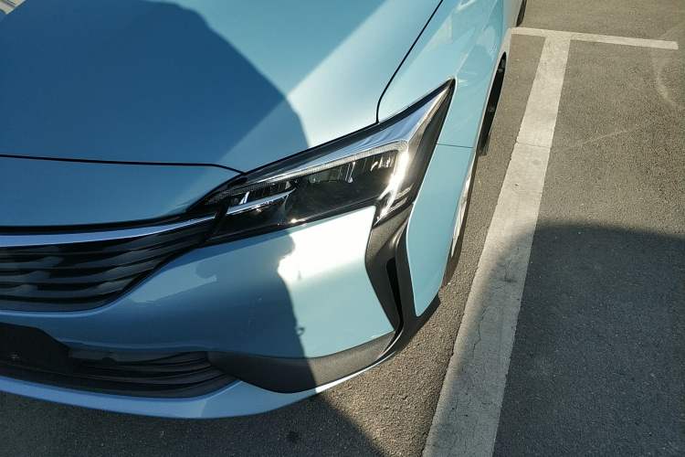 Used Buick Velite 6 2020 Plug-in Hybrid Connected Fashion Model
