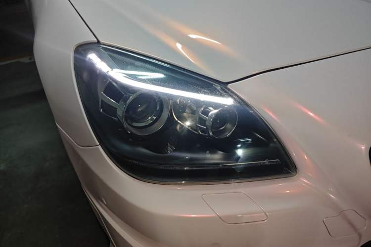 Used Mercedes-Benz SLK-Class 2011 SLK 200 Luxury Sports Model
