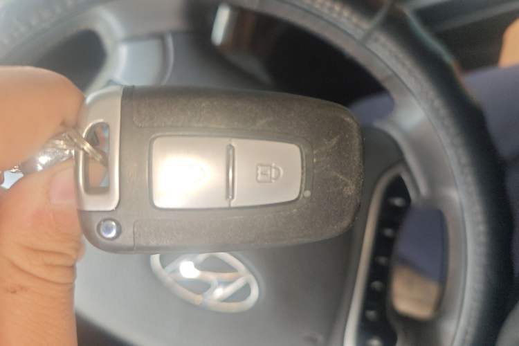 Used Hyundai Santa Fe Classic 2012 2.4 Comfort Edition 7-Seater Four-Wheel Drive