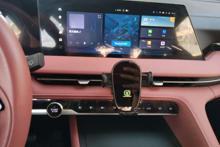 Used CHANGAN CS75 PLUS 2023 3rd Generation 1.5T Automatic Prestige Model
