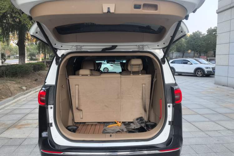 Used Buick GL8 2020 ES Land Cruiser 653T Luxury Model
