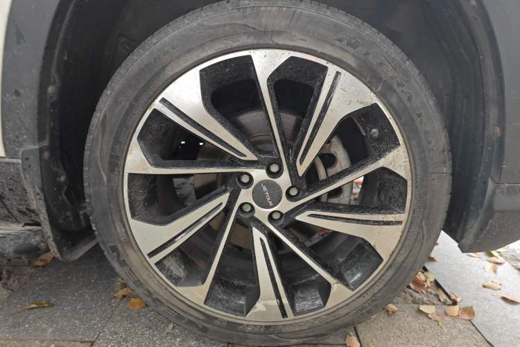 Used JETOUR X90 2019 1.5T Manual Smart Enjoyment Version 6 Seats China VI Standard
