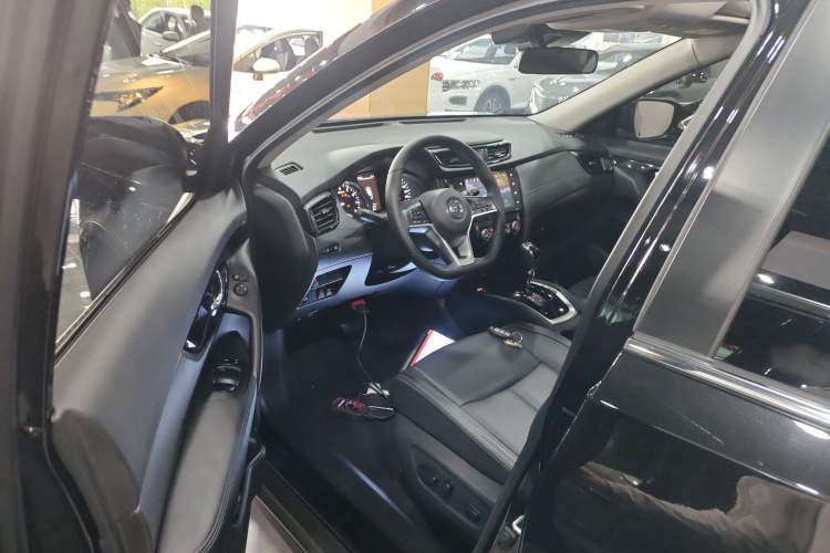 Used Nissan X-Trail 2023 Classic 2.0L Two-Wheel Drive Smart Connect & Comfort Edition
