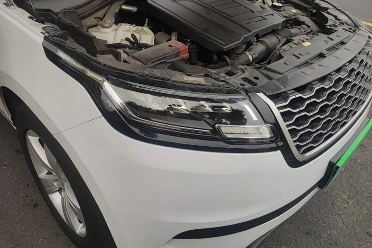 Used Land Rover Range Velar 2019 250 PS