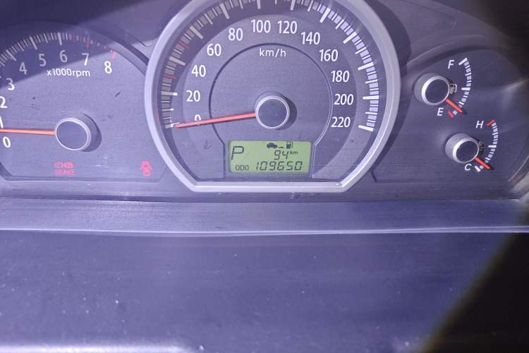 Used Kia Sportage 2011 2.0L Automatic Two-Wheel Drive GLS Odometer Close Up