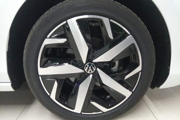 Used Volkswagen Lamando 2025 Lavida L 280TSI DSG Cool & Spicy Edition
