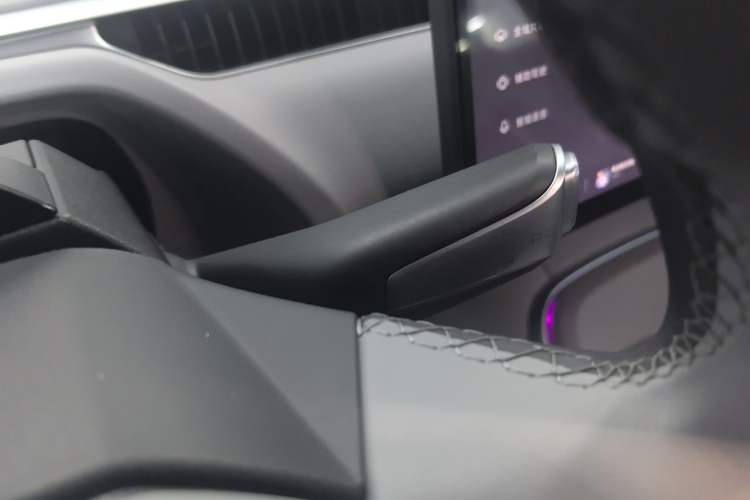 Used XPeng MONA M03 2025 600 with Ultra-Long Range Max Gear Lever