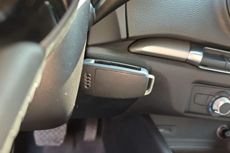 Used Audi A3 2017 Sportback 35 TFSI Ambition Edition Vehicle Key