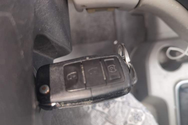 Used FORTHING Lingzhi 2016 M3L 1.6L 7-Seater Comfort Model
