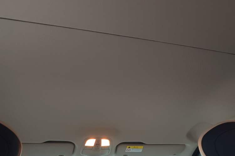 Used SAIC MAXUS G20 2023 Facelifted ES 2.0T Gasoline Automatic Value Edition