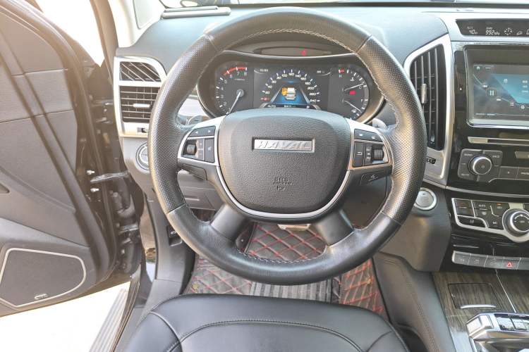 Used Haval H9 2017 2.0T Gasoline 4x4 Luxury 7-Seater
