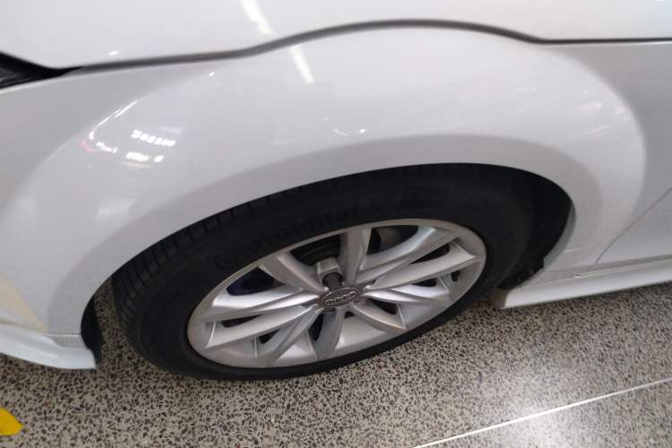 Used Audi TT 2013 TT Coupe 45 TFSI Left Front Wheel Hub