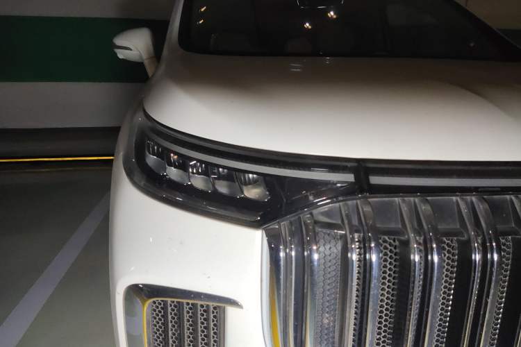 Used VOYAH Dream 2022 Low-Carbon Edition Dream+ Smart Enjoyment Package Right Front Headlight