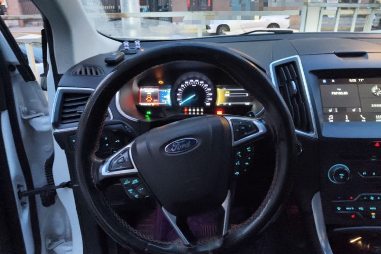 Used Ford Edge 2018 EcoBoost 245 Two-Wheel-Drive Titanium 7-Seater China VI Standard
