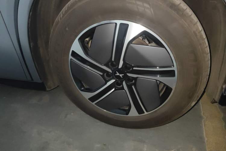 Used XPeng G6 2024 580 Long-Range Plus Right Front Wheel Hub