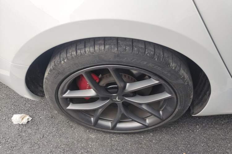 Used Tesla Model 3 2021 Revised Version II – Performance High-Performance All-Wheel-Drive Edition
