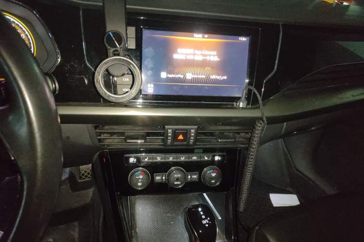 Used Volkswagen Passat 2019 330TSI Elite Edition China V Standard Audio And AC Panel