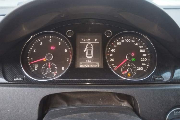 Used Volkswagen Magotan 2013 1.8TSI Luxury Model Instrument Cluster