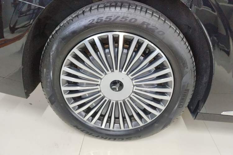 Used VOYAH Dream 2025 PHEV Four-Wheel Drive Excellence Kunpeng Edition Exterior 5