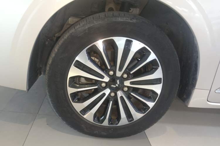 Used Wuling Jiachen 2022 1.5T CVT Deluxe Flagship Edition