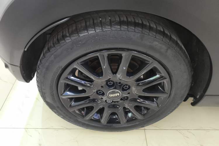 Used MINI 2016 1.5T COOPER Right Rear Wheel Hub