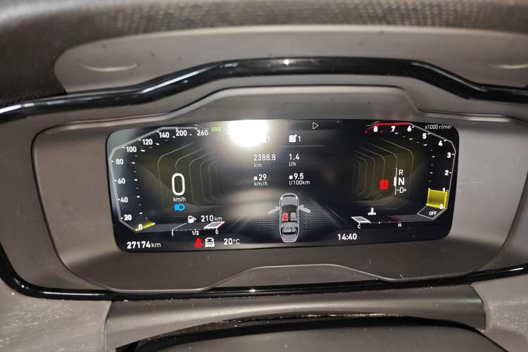 Used Lynk & Co 03 2022 1.5TD DCT JingPro Instrument Cluster