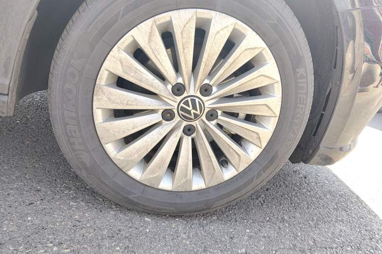 Used Volkswagen Lavida 2019 1.5L Automatic Vision Edition China VI Standard Right Front Wheel Hub