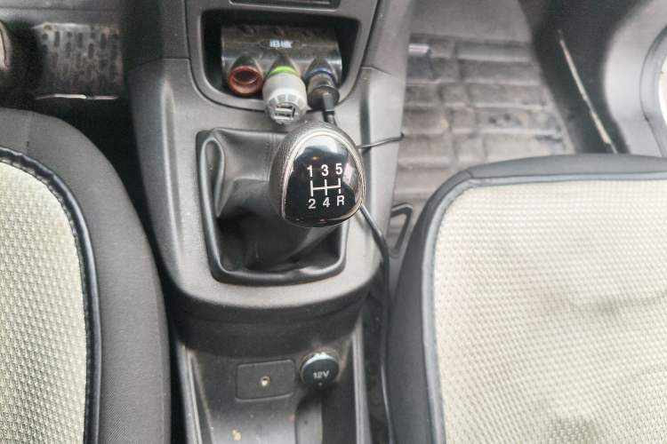 Used Ford Fiesta 2013 Hatchback 1.5L Manual Fashion Edition Gear Lever