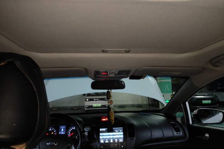 Used Kia K3 2013 1.6L Automatic GLS Headliner