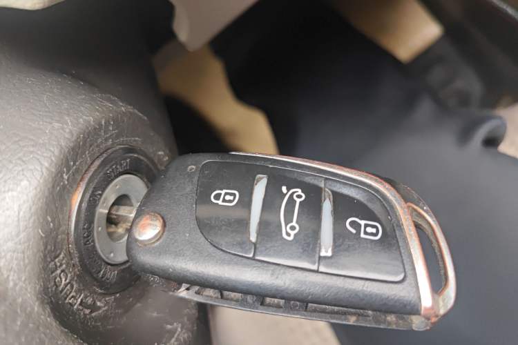 Used Toyota Camry 2011 200G Classic Anniversary Edition
