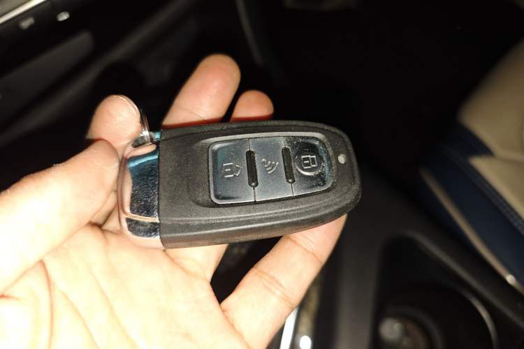 Used Kia K5 2015 2.0L Automatic LUX
