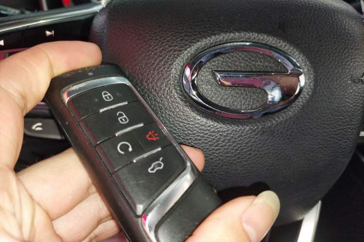 Used GAC Trumpchi M6 2021 270T DCT Luxury Edition (7-seater)
