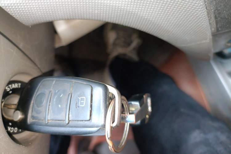 Used Chevrolet Sail 2013 Sedan 1.2L Manual Fashionable Happiness Edition
