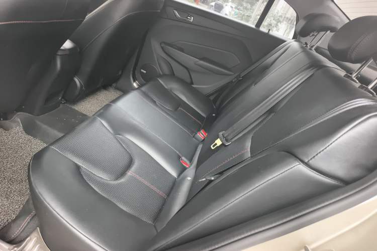 Used Chery Arrizo 5 2016 1.5L CVT Trendsetting Edition
