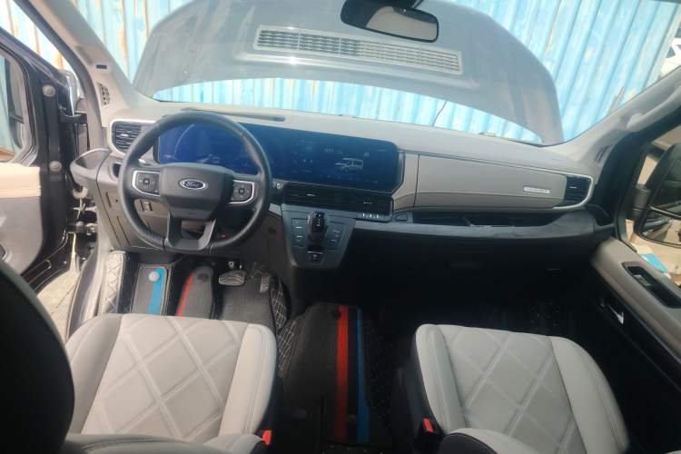 Used Ford Transit T8 2024 T8 2.3T Diesel Automatic Mid-axle Mid-roof 7-seater Business & Travel Edition
