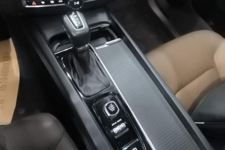 Used Volvo XC60 2021 T5 4x4 Smart Luxury Edition