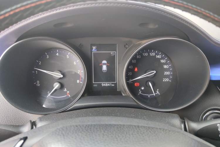 Used Toyota IZOA 2018 2.0L Yichi Version China VI Standard
