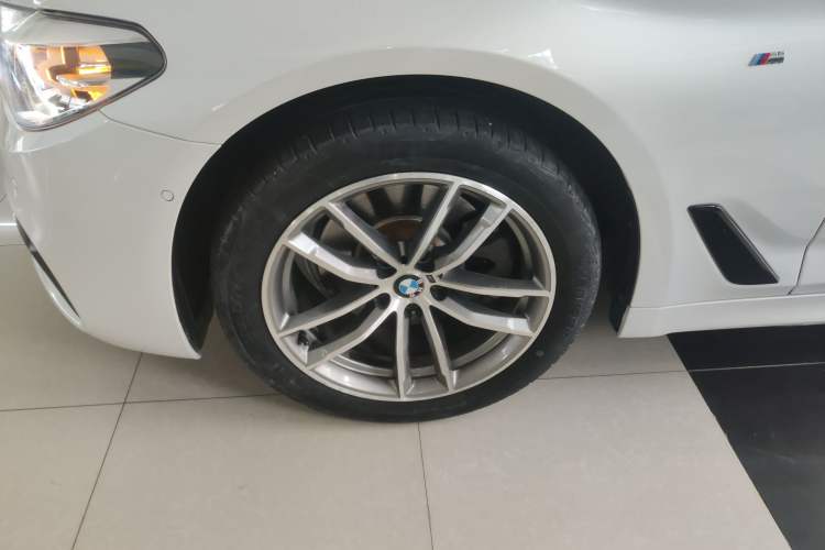Used BMW 5 Series 2019 525Li M Sport Package
