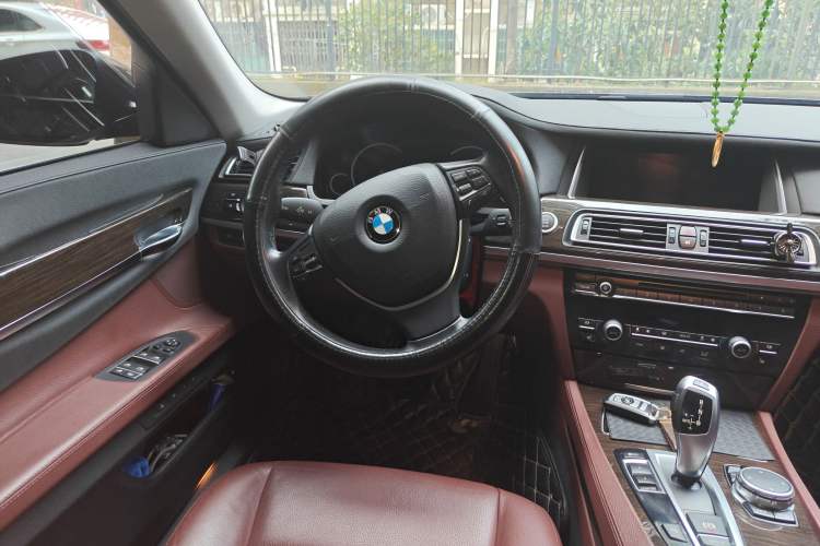 Used BMW 7 Series 2014 730Li Premium Edition
