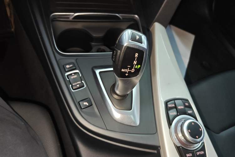 Used BMW 3 Series 2016 320Li Fashion Model
