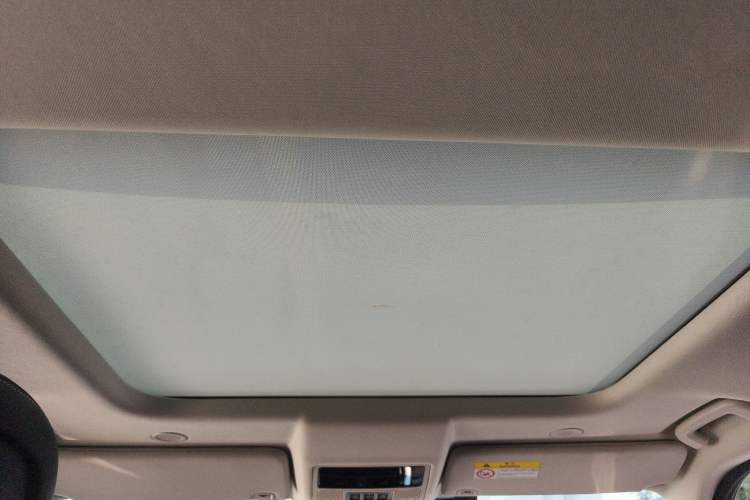 Used Land Rover Discovery 2024 360 PS Dynamic SE
