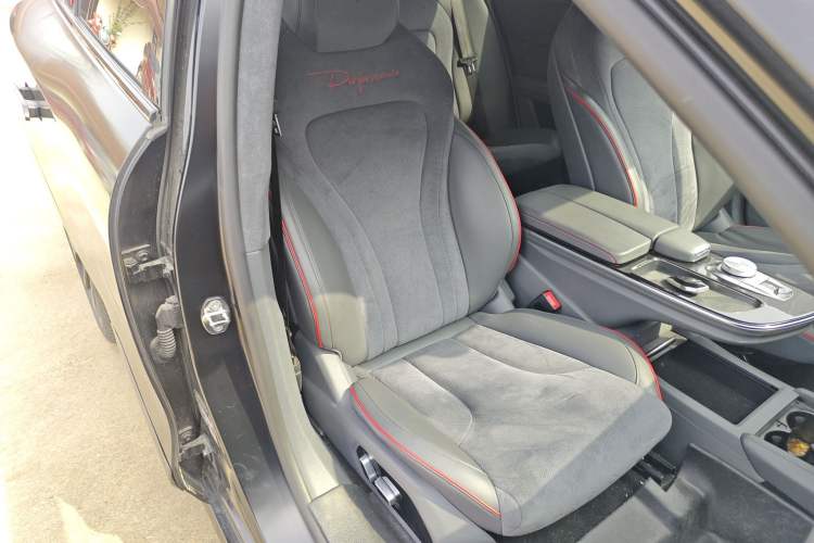 Used ARCFOX Alpha S 2022 HI Version Advanced Edition Right Front Seat