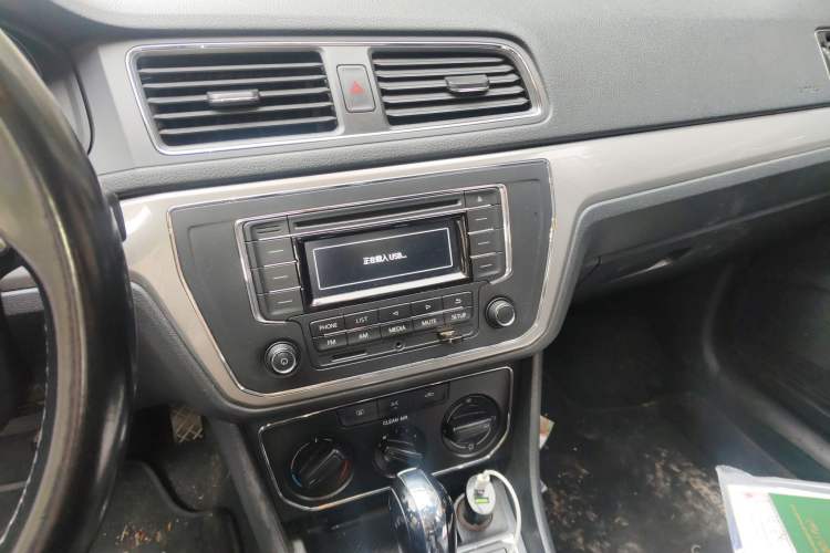 Used Volkswagen Lavida 2017 1.6L Automatic Comfort Edition
