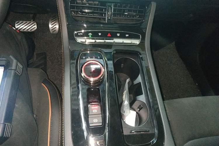 Used Skyworth HT-i 2022 1.5L PHEV 205KM ZhiXing Edition Plus