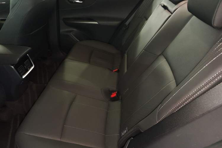 Used Toyota Harrier 2022 2.0L CVT Two-Wheel Drive Deluxe Edition