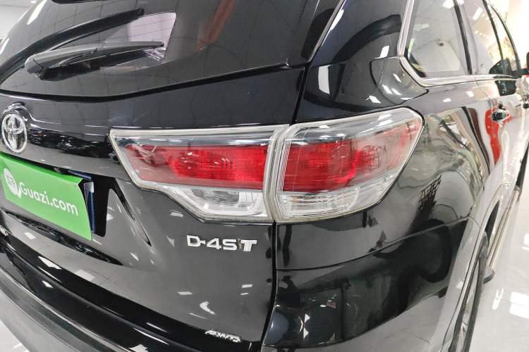 Used Toyota Highlander 2017 2.0T Four-Wheel Drive Elite Edition 7-Seater Exterior 3