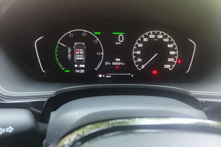 Used Honda Civic 2023 2.0L eHEV Pioneer Edition Odometer Close Up