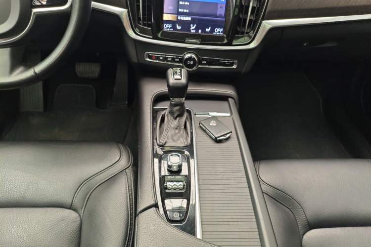 Used Volvo V90 2019 Cross Country T5 AWD Smart Range Version China V Standard
