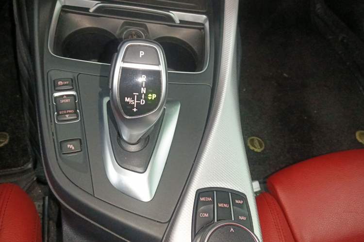 Used BMW 2 Series 2019 225i Convertible Coupe Luxury Edition M Sport Package
